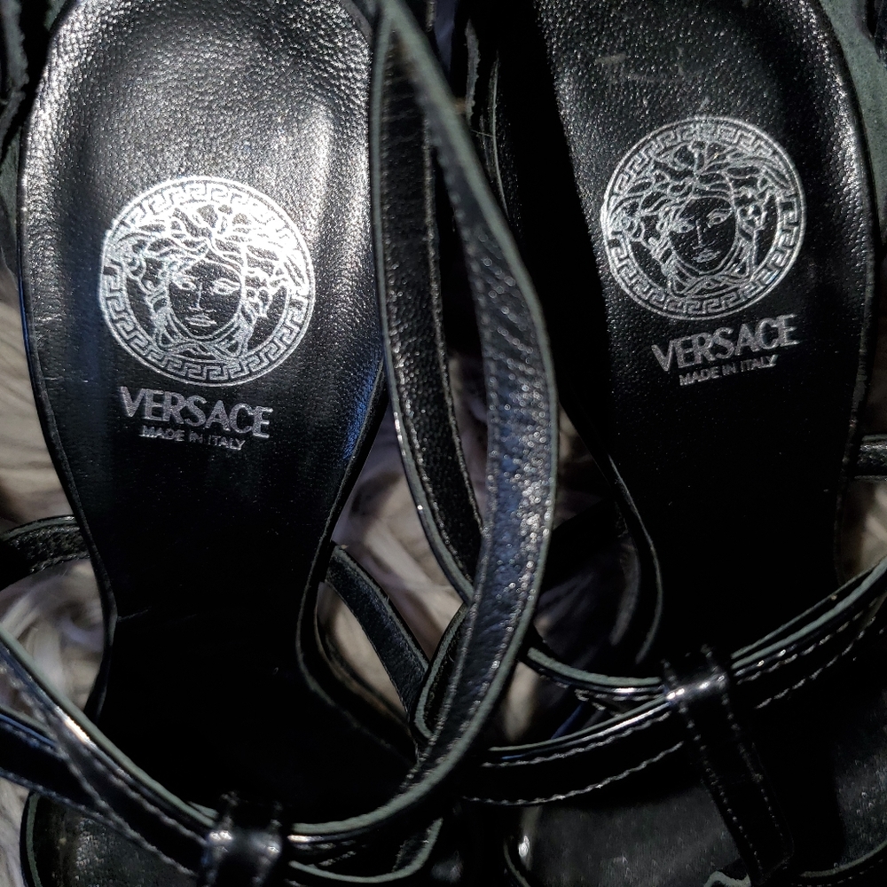🔥 Authentic Versace Chain Heels 🔥 - Picture 14 of 16